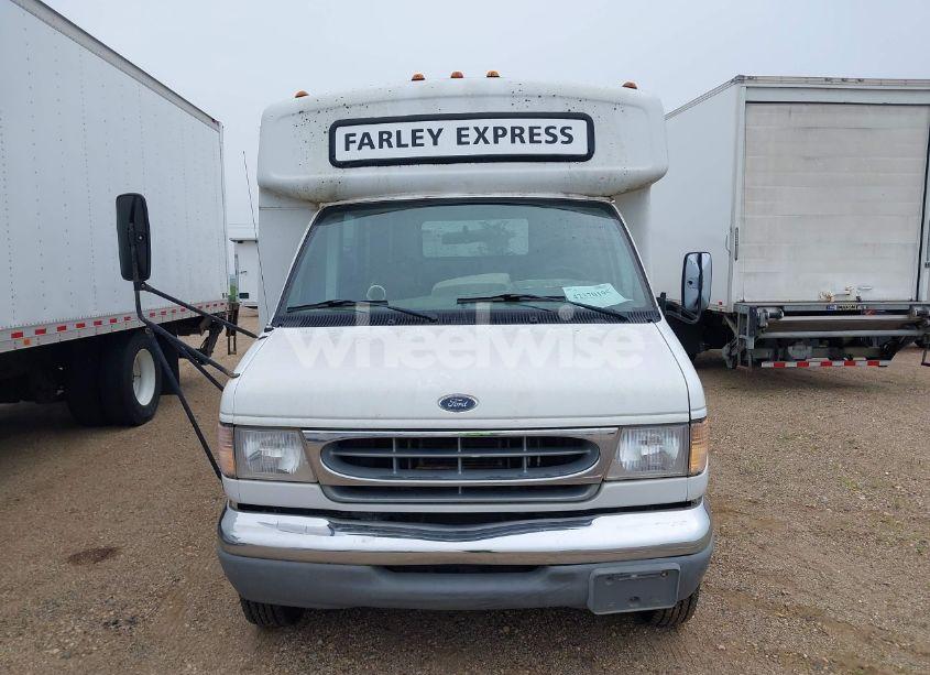 Photo 12 of 2001 Ford E-450 CUTAWAY STANDARD (VIN 1FDXE45F41HA50225)