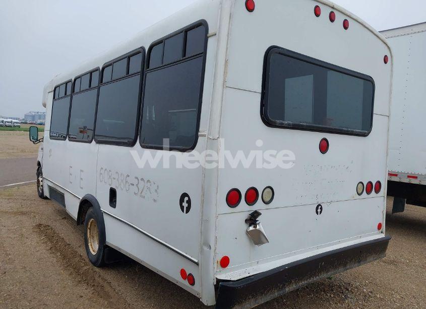 Photo 3 of 2001 Ford E-450 CUTAWAY STANDARD (VIN 1FDXE45F41HA50225)