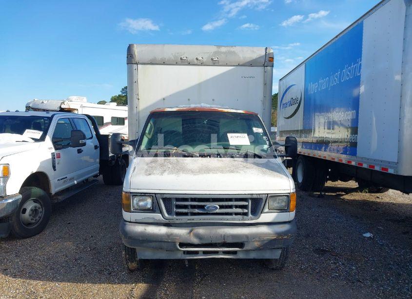 Photo 14 of 2005 Ford E-450 CUTAWAY STANDARD (VIN 1FDXE45P75HA36009)