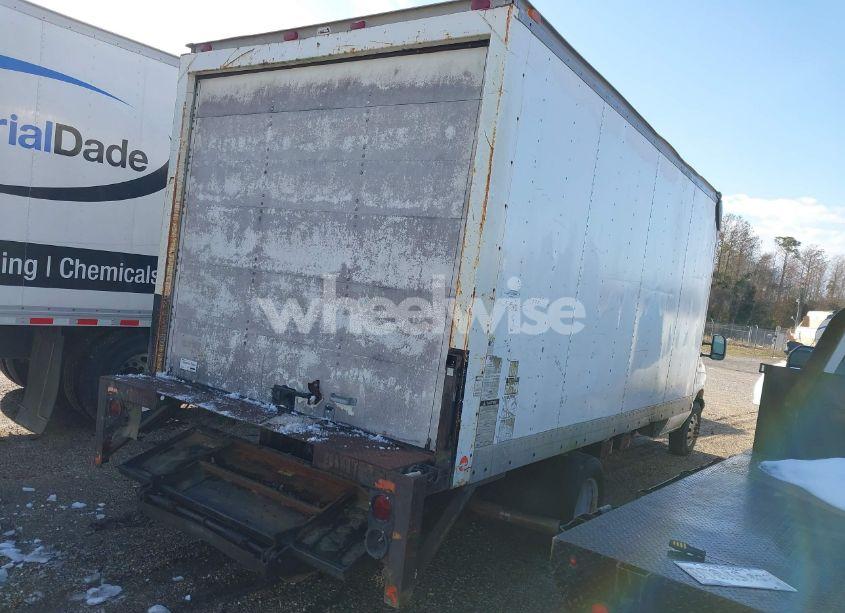 Photo 4 of 2005 Ford E-450 CUTAWAY STANDARD (VIN 1FDXE45P75HA36009)