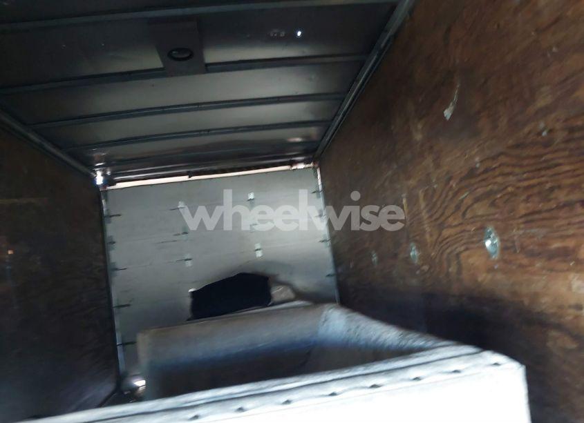 Photo 6 of 2005 Ford E-450 CUTAWAY STANDARD (VIN 1FDXE45P75HA36009)