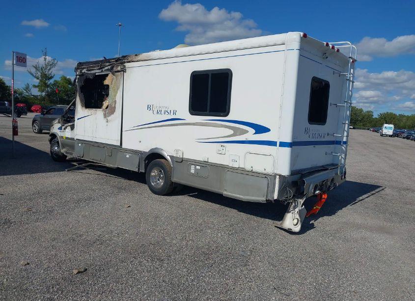 Photo 3 of 2004 Ford E-450 CUTAWAY STANDARD (VIN 1FDXE45S04HA07664)