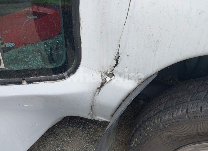 Photo 19 of 2005 Ford E-450 CUTAWAY STANDARD (VIN 1FDXE45S05HA32470)