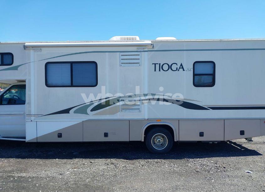 Photo 14 of 2003 Ford E-450 CUTAWAY STANDARD (VIN 1FDXE45S13HA01676)