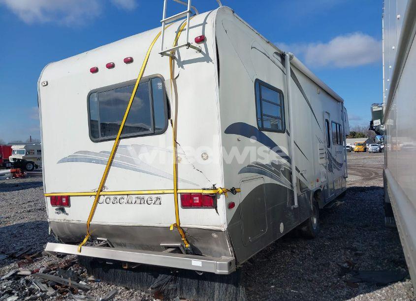 Photo 4 of 2005 Coachmen Leprechan N/A (VIN 1FDXE45S14HB12097)