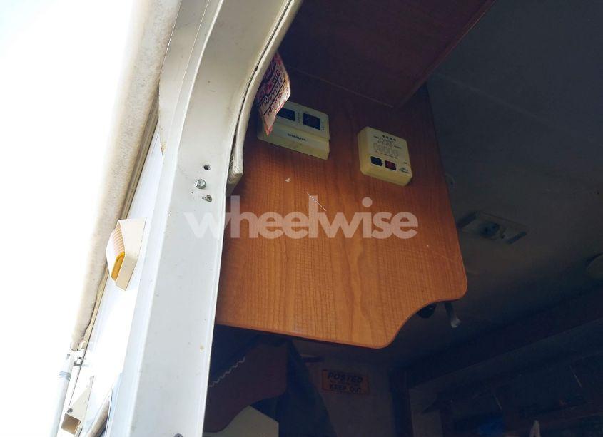 Photo 14 of 2005 Ford E-450 CUTAWAY STANDARD (VIN 1FDXE45S15HA51514)