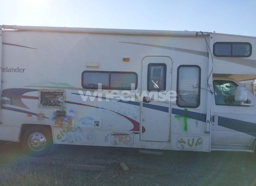 Photo 16 of 2005 Ford E-450 CUTAWAY STANDARD (VIN 1FDXE45S15HA51514)