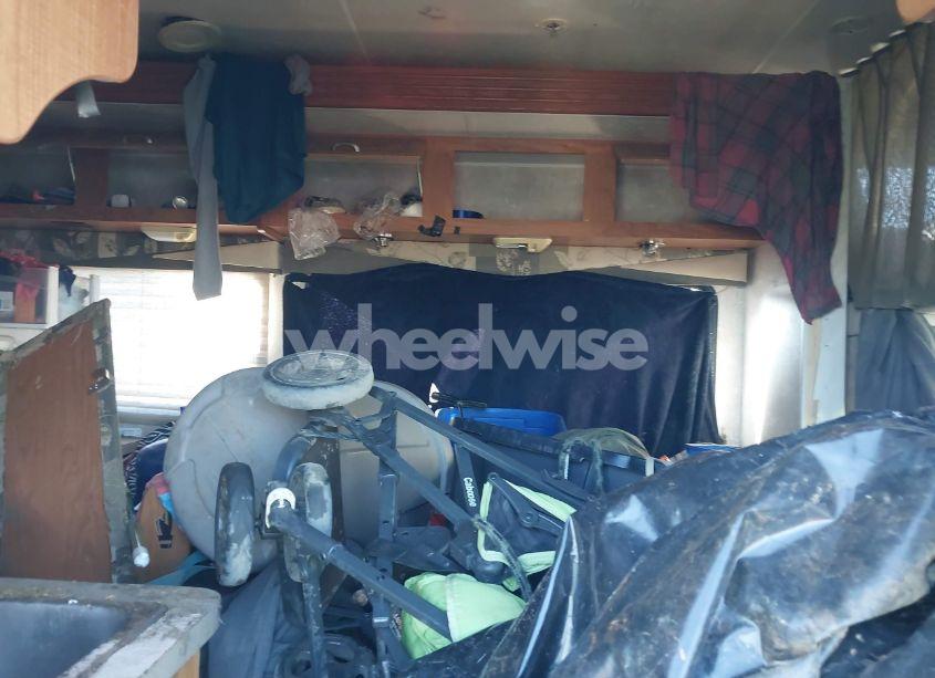 Photo 6 of 2005 Ford E-450 CUTAWAY STANDARD (VIN 1FDXE45S15HA51514)