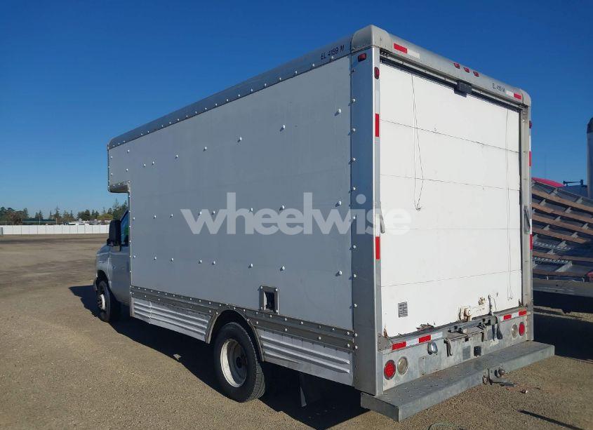 Photo 13 of 2007 Ford E-450 CUTAWAY (VIN 1FDXE45S17DA17907)