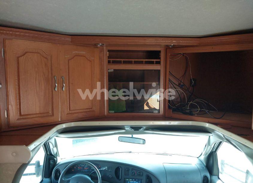 Photo 19 of 2004 Ford E-450 CUTAWAY STANDARD (VIN 1FDXE45S24HA85914)