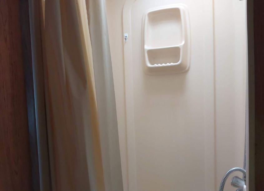 Photo 14 of 2001 Ford E-450 CUTAWAY STANDARD (VIN 1FDXE45S31HA11090)