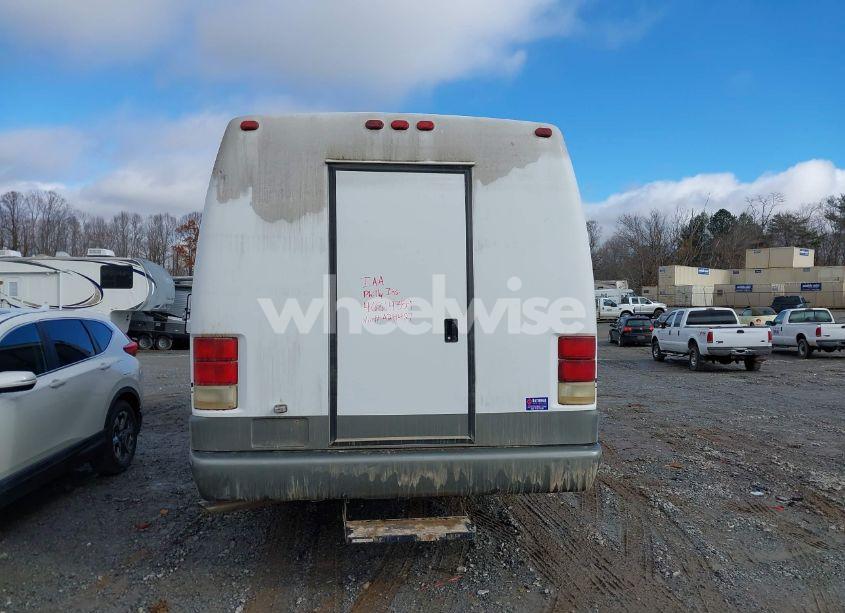 Photo 8 of 2005 Ford Econoline COMMERCIAL CUTAWAY STANDARD (VIN 1FDXE45S35HA24427)