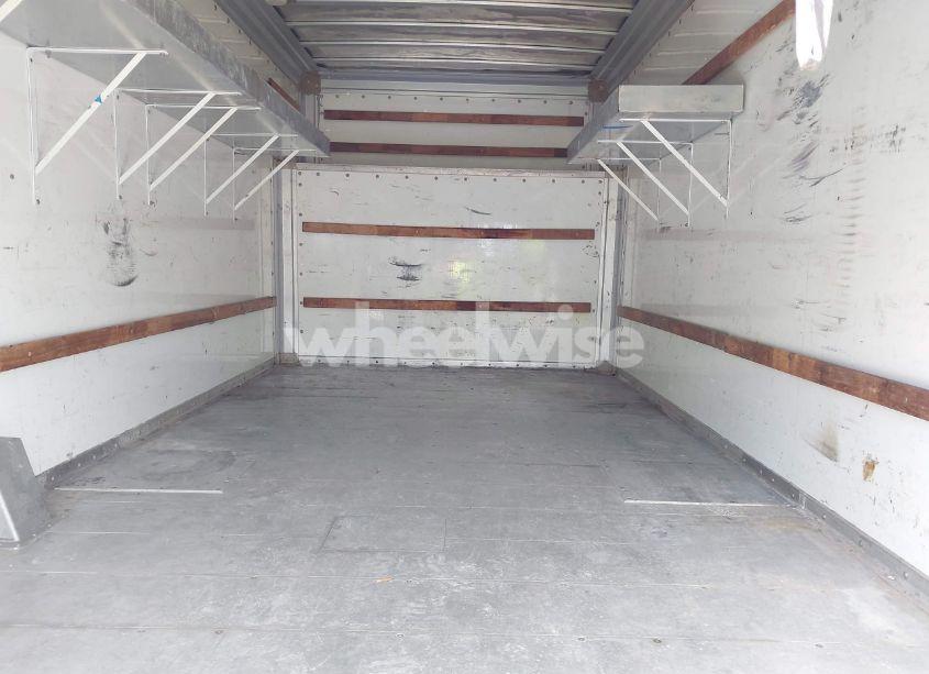 Photo 6 of 2006 Ford E-450 CUTAWAY (VIN 1FDXE45S36DA09242)