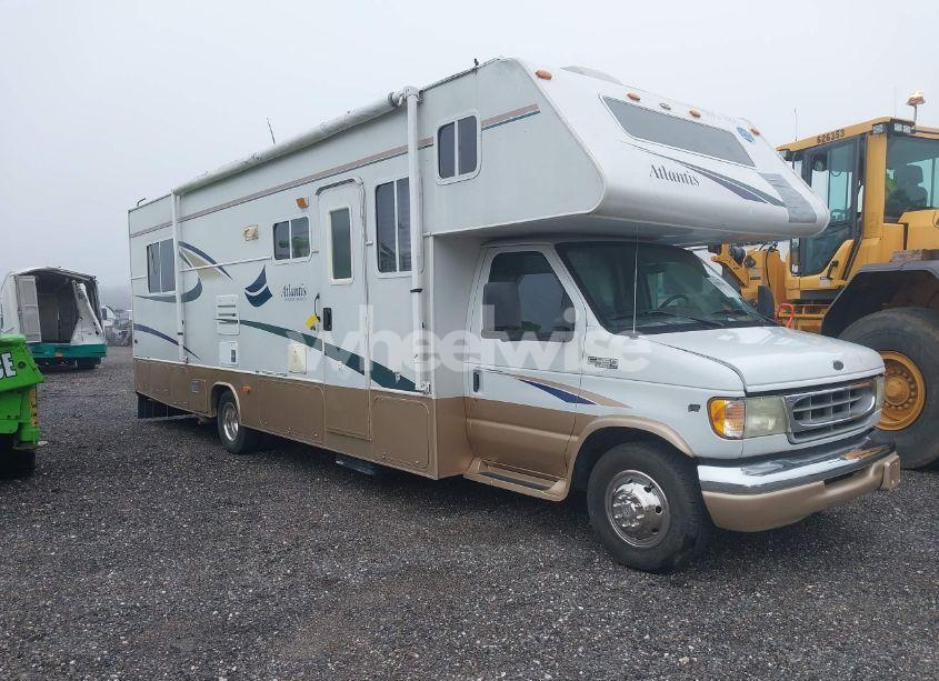 2002 Ford E-450 CUTAWAY STANDARD (VIN 1FDXE45S42HB61016) main photo