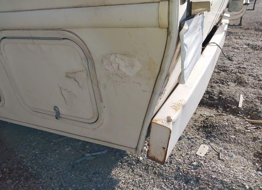 Photo 11 of 2006 Ford E-450 CUTAWAY (VIN 1FDXE45S46HA76876)