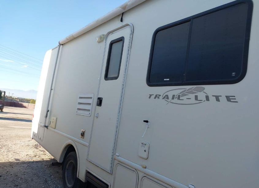 Photo 17 of 2006 Ford E-450 CUTAWAY (VIN 1FDXE45S46HA76876)