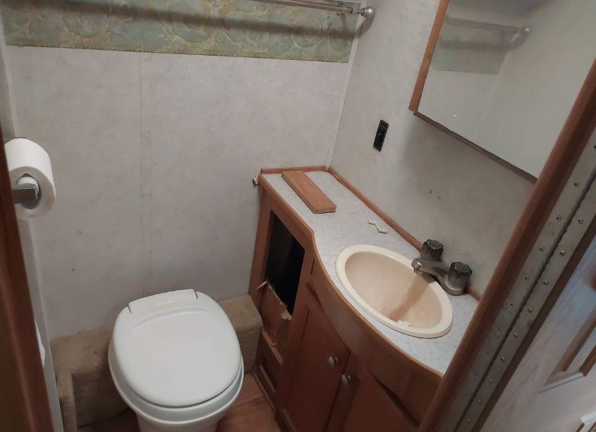 Photo 20 of 2006 Ford E-450 CUTAWAY (VIN 1FDXE45S46HA76876)