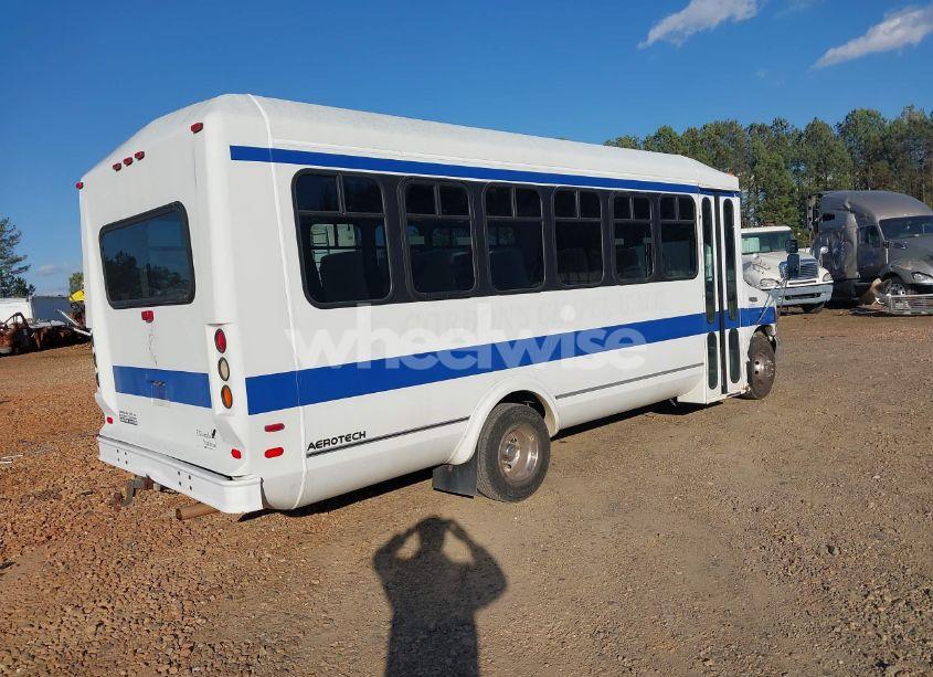 Photo 4 of 2000 El Dorado E-450 CUTAWAY BUS (VIN 1FDXE45S5YHA80714)