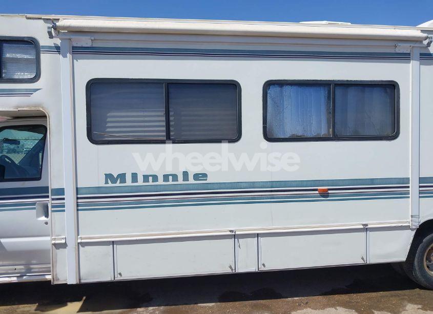 Photo 17 of 2001 Ford E-450 CUTAWAY STANDARD (VIN 1FDXE45S61HA38106)