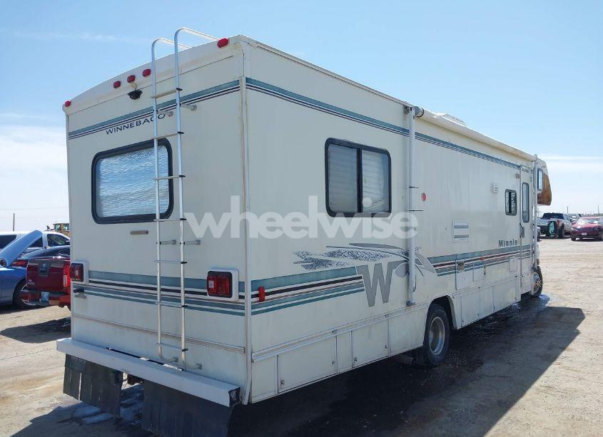 Photo 4 of 2001 Ford E-450 CUTAWAY STANDARD (VIN 1FDXE45S61HA38106)