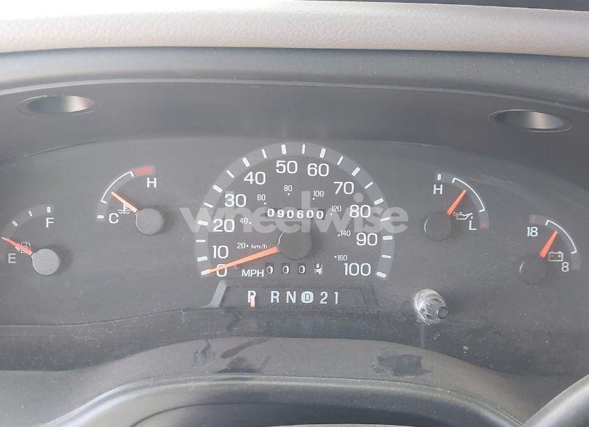 Photo 5 of 2001 Ford E-450 CUTAWAY STANDARD (VIN 1FDXE45S61HA38106)