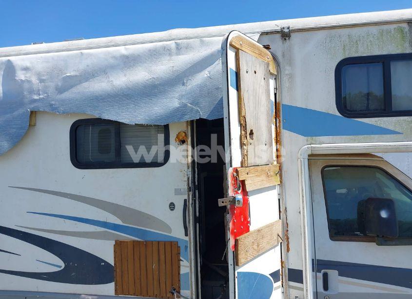 Photo 11 of 2003 Ford E-450 CUTAWAY STANDARD (VIN 1FDXE45S63HB57941)