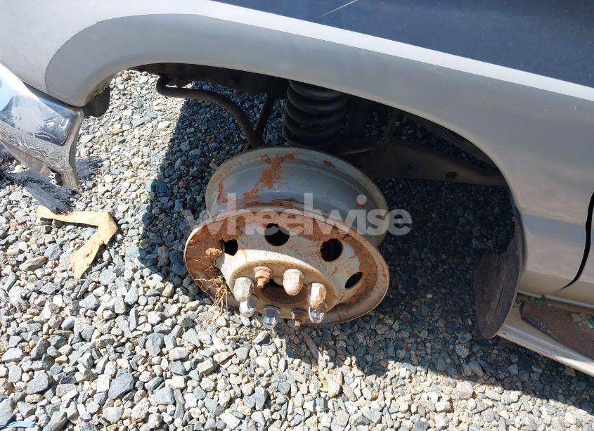 Photo 19 of 2003 Ford E-450 CUTAWAY STANDARD (VIN 1FDXE45S63HB57941)