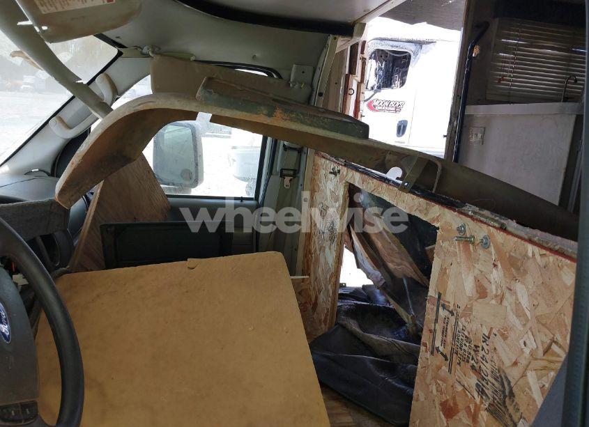 Photo 7 of 2003 Ford E-450 CUTAWAY STANDARD (VIN 1FDXE45S63HB57941)