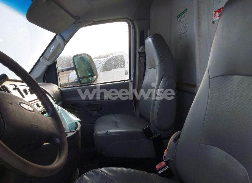 Photo 7 of 2006 Ford E-450 CUTAWAY (VIN 1FDXE45S66DB17225)