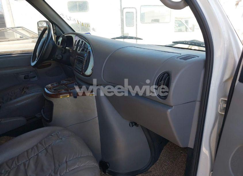 Photo 5 of 2002 Ford E-450 CUTAWAY STANDARD (VIN 1FDXE45S72HB60989)