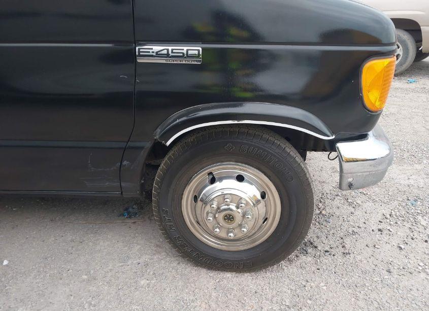 Photo 18 of 2006 Ford E-450 CUTAWAY STANDARD (VIN 1FDXE45S75HB26510)