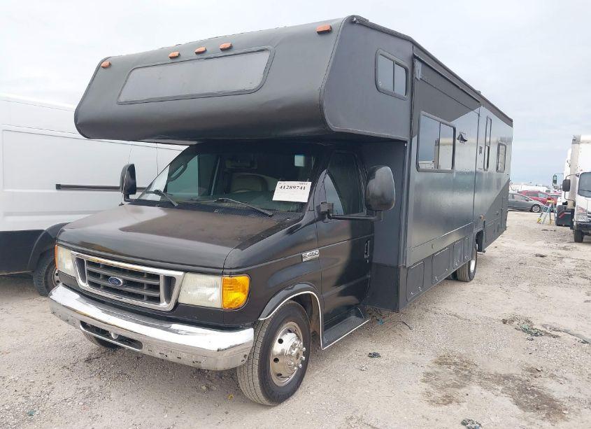 Photo 2 of 2006 Ford E-450 CUTAWAY STANDARD (VIN 1FDXE45S75HB26510)