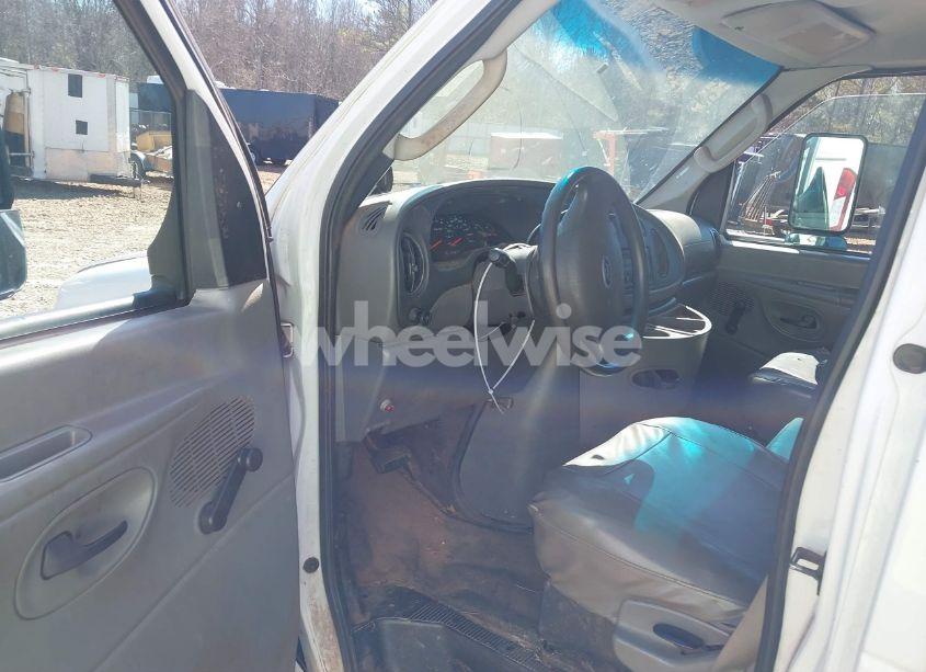 Photo 6 of 2007 Ford E-450 CUTAWAY (VIN 1FDXE45S77DB16036)