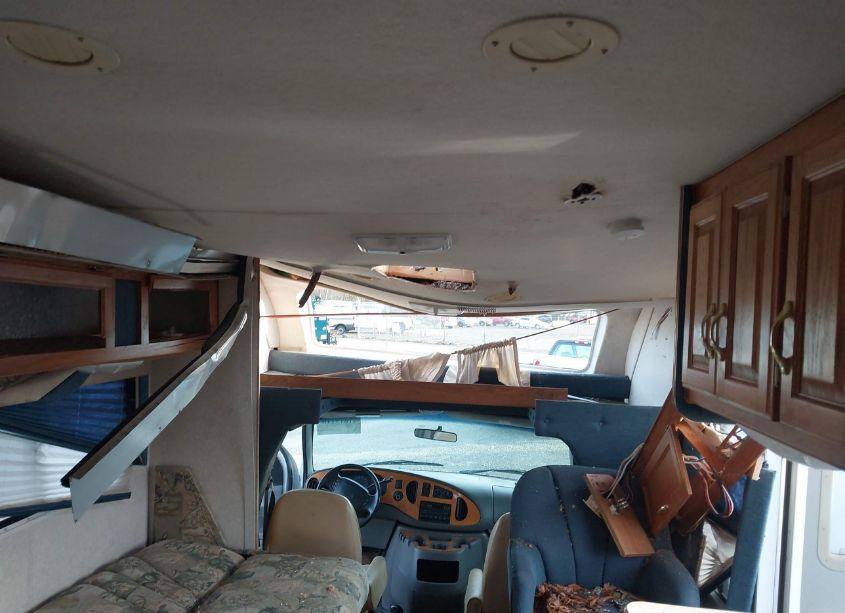 Photo 14 of 2000 Ford E-450 CUTAWAY STANDARD (VIN 1FDXE45S7YHB88378)