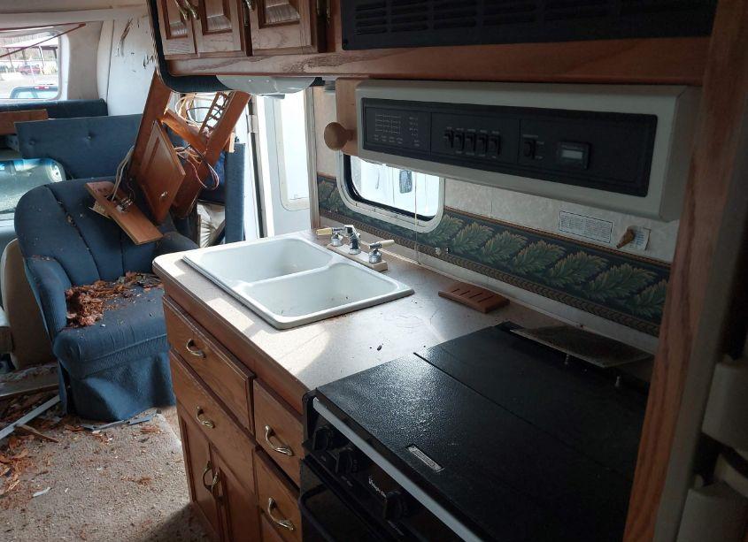 Photo 15 of 2000 Ford E-450 CUTAWAY STANDARD (VIN 1FDXE45S7YHB88378)