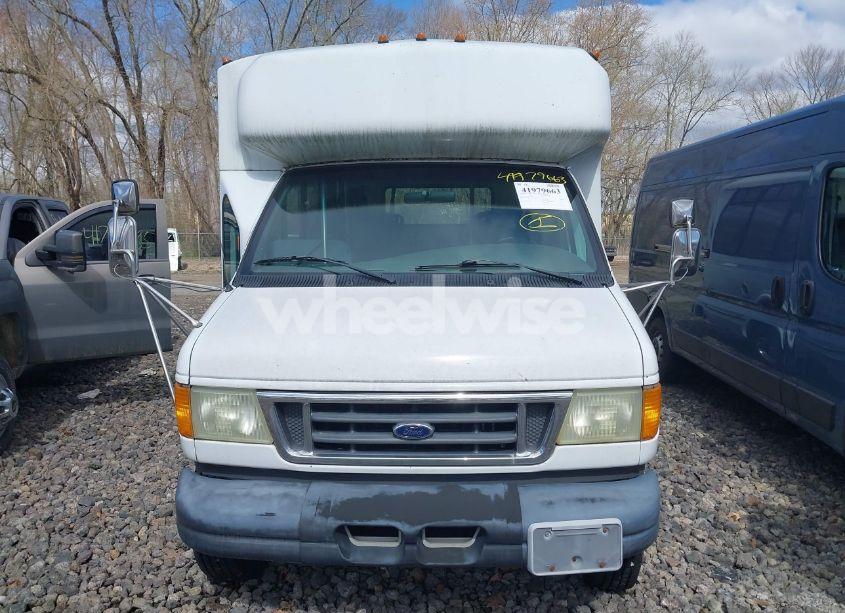 Photo 10 of 2003 Ford E-450 CUTAWAY STANDARD (VIN 1FDXE45S83HB39313)