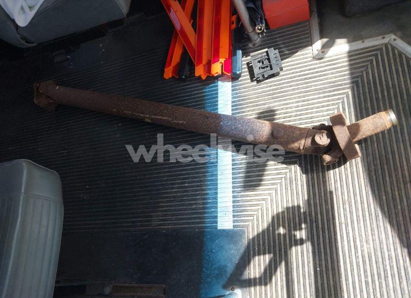 Photo 11 of 2003 Ford E-450 CUTAWAY STANDARD (VIN 1FDXE45S83HB39313)