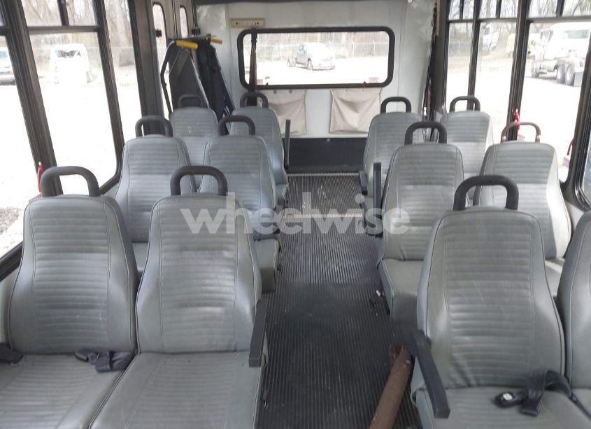 Photo 7 of 2003 Ford E-450 CUTAWAY STANDARD (VIN 1FDXE45S83HB39313)