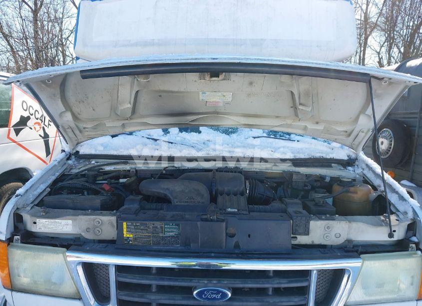 Photo 9 of 2005 Ford E-450 CUTAWAY STANDARD (VIN 1FDXE45S85HB48788)