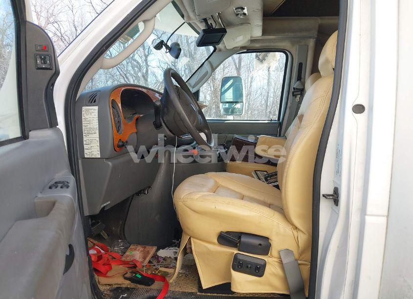 Photo 8 of 2006 Ford E-450 CUTAWAY (VIN 1FDXE45S86HA29107)