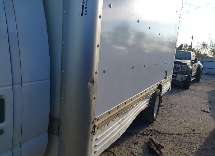 Photo 11 of 2007 Ford E-450 CUTAWAY (VIN 1FDXE45S87DA17631)