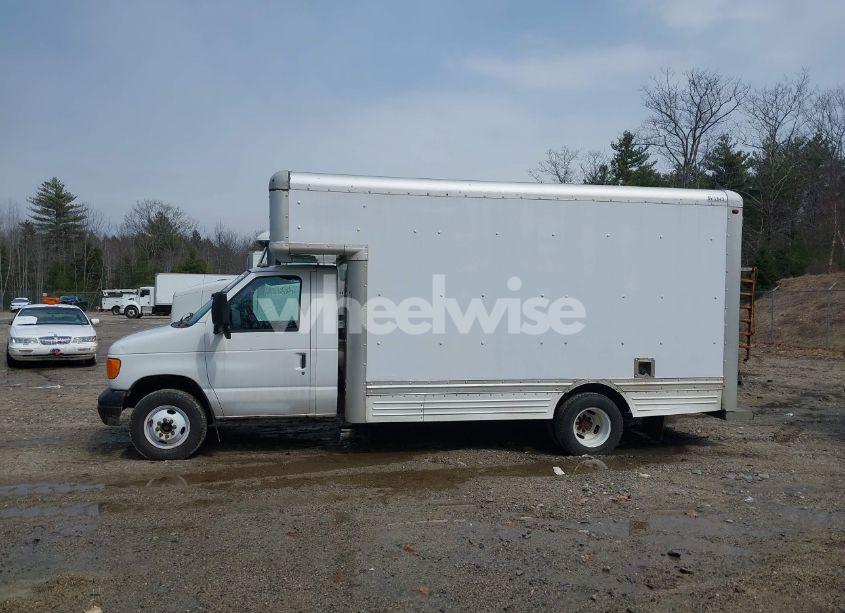 Photo 13 of 2007 Ford E-450 CUTAWAY (VIN 1FDXE45S87DA80440)