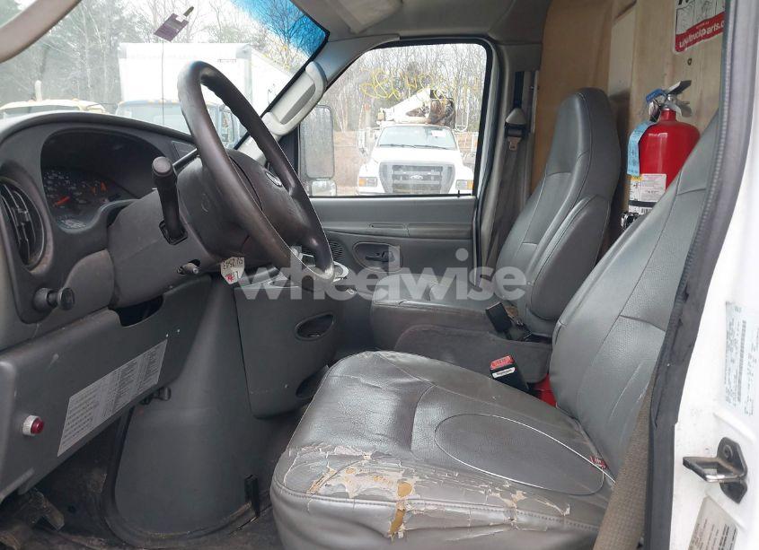 Photo 7 of 2007 Ford E-450 CUTAWAY (VIN 1FDXE45S87DA80440)