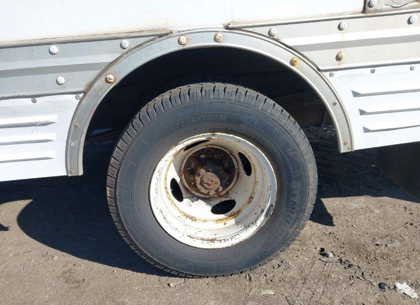 Photo 19 of 2006 Ford E-450 CUTAWAY (VIN 1FDXE45S96HA81765)