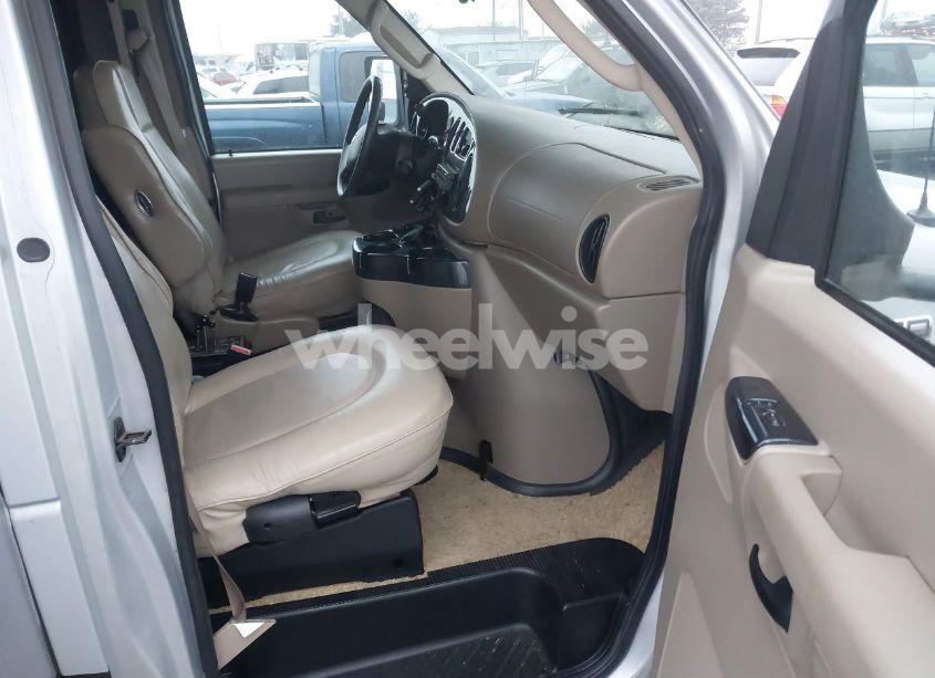 Photo 13 of 2008 Ford Econoline COMMERCIAL (VIN 1FDXE45S98DA04713)