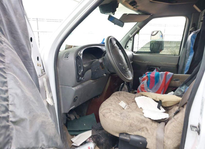 Photo 7 of 2002 Ford E-450 CUTAWAY STANDARD (VIN 1FDXE45SX2HB00849)