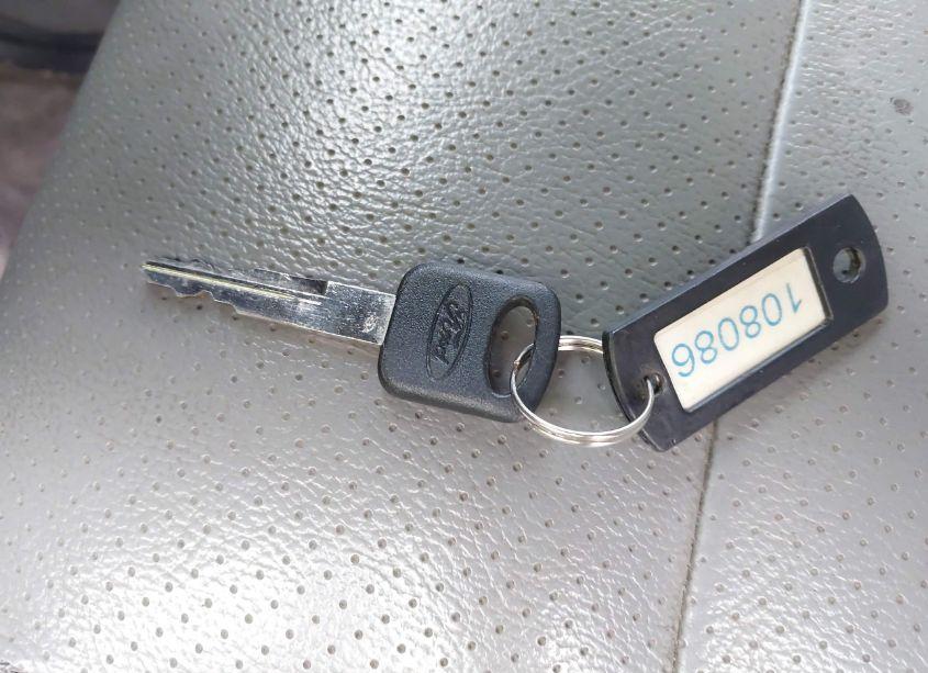 Photo 10 of 2010 Ford E-450 CUTAWAY (VIN 1FDXE4FL8ADA72790)