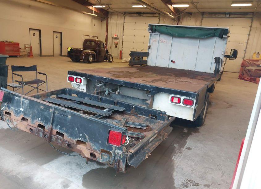 Photo 4 of 2010 Ford E-450 CUTAWAY (VIN 1FDXE4FL8ADA72790)