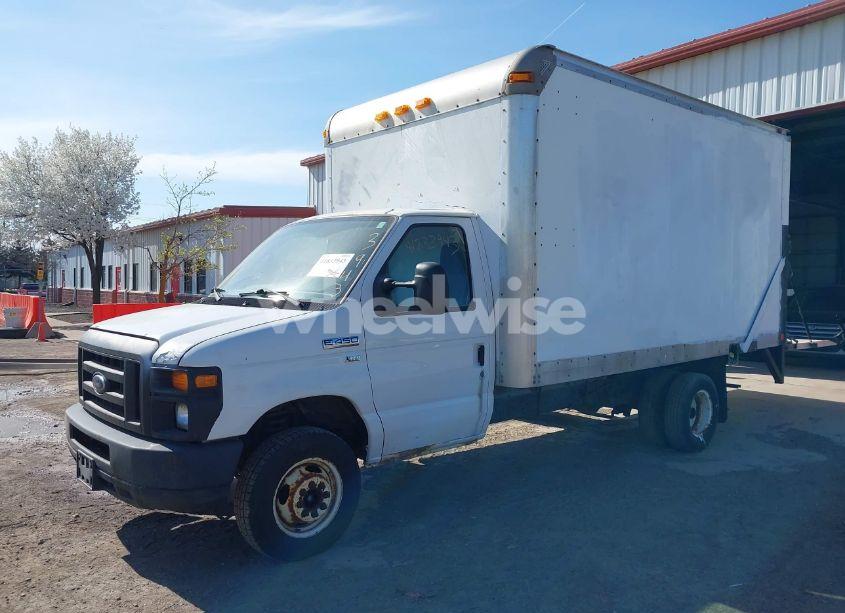Photo 2 of 2012 Ford E-450 CUTAWAY (VIN 1FDXE4FLXCDB03931)
