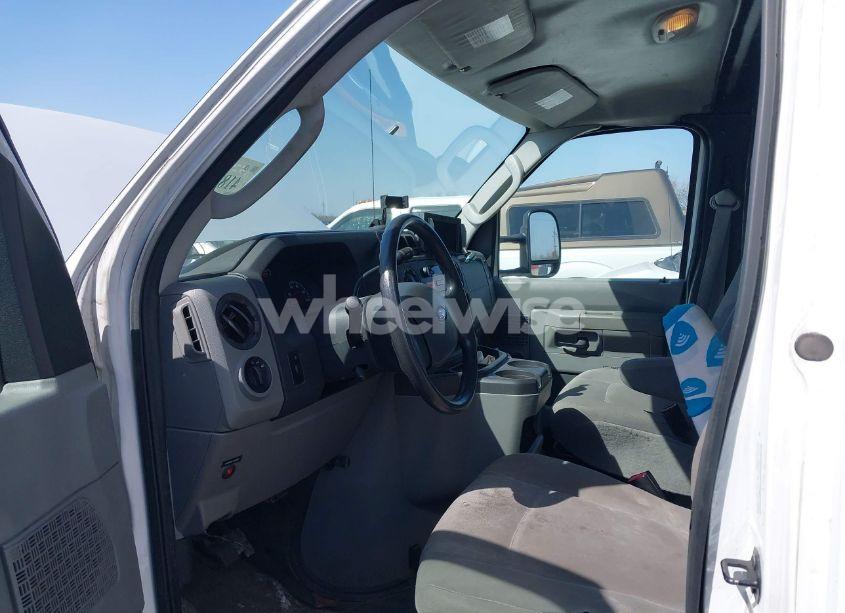 Photo 7 of 2012 Ford E-450 CUTAWAY (VIN 1FDXE4FLXCDB03931)